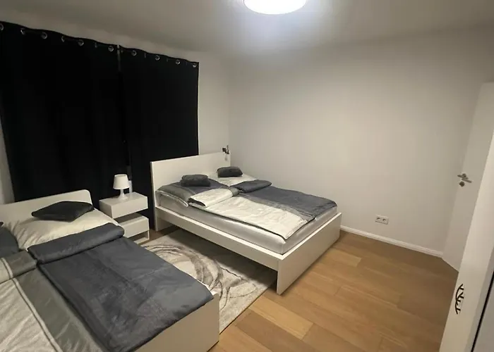 Spacious With Free Parking * Wien