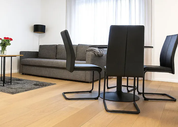 Apartment Spacious With Free Parking
